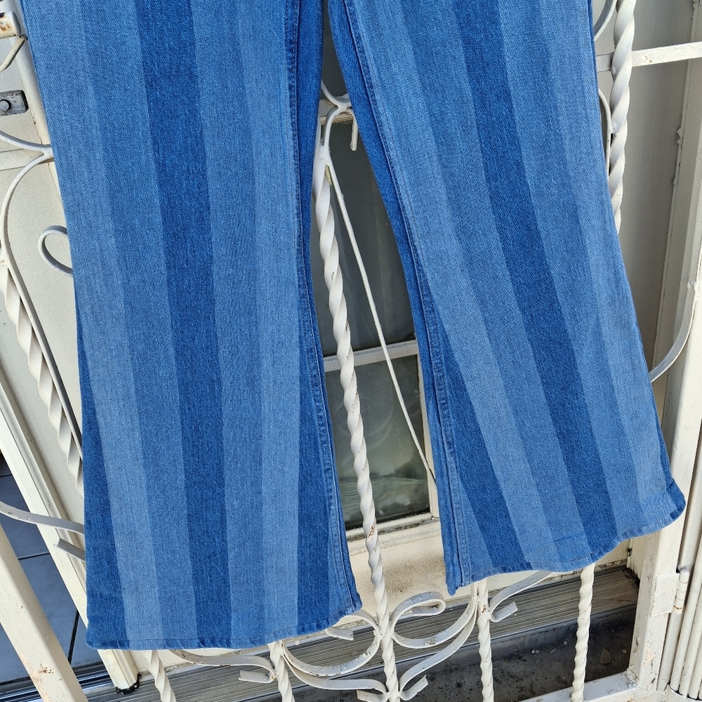 Lee Hits Of Blue Striped Flare High Rise Jeans  Women Size 26 - Picture 10 of 16